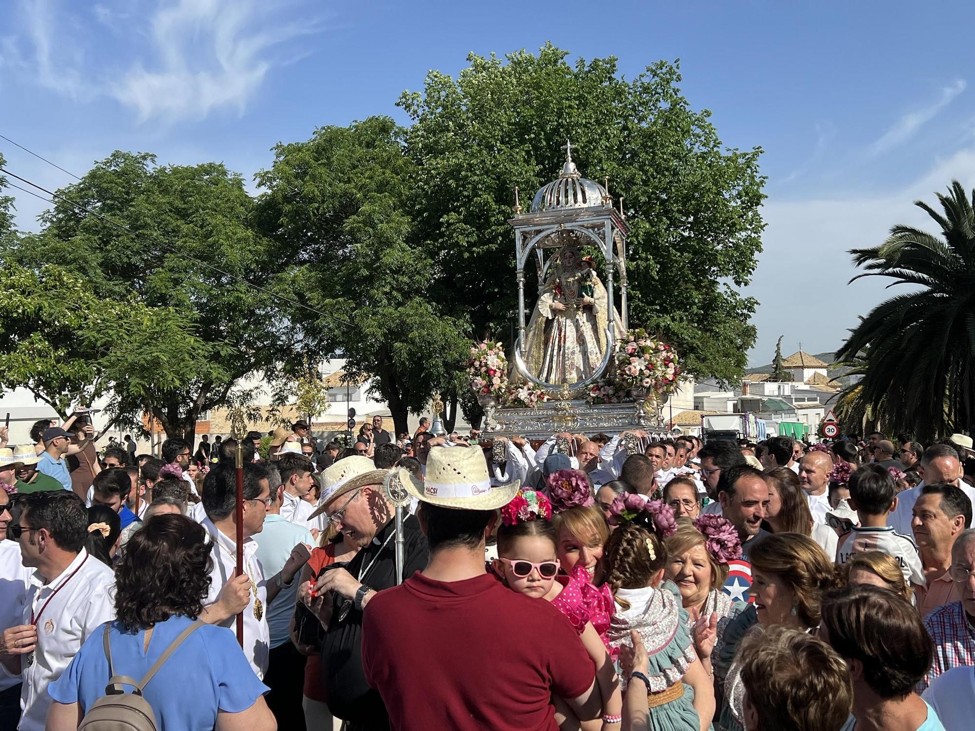 La Virgen de Araceli de Lucena regresa a su Santuario en la Romería de Subida