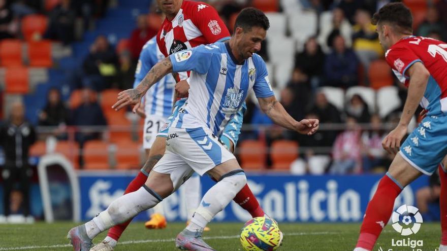 El Málaga CF aumenta la presión en Lugo (0-2)
