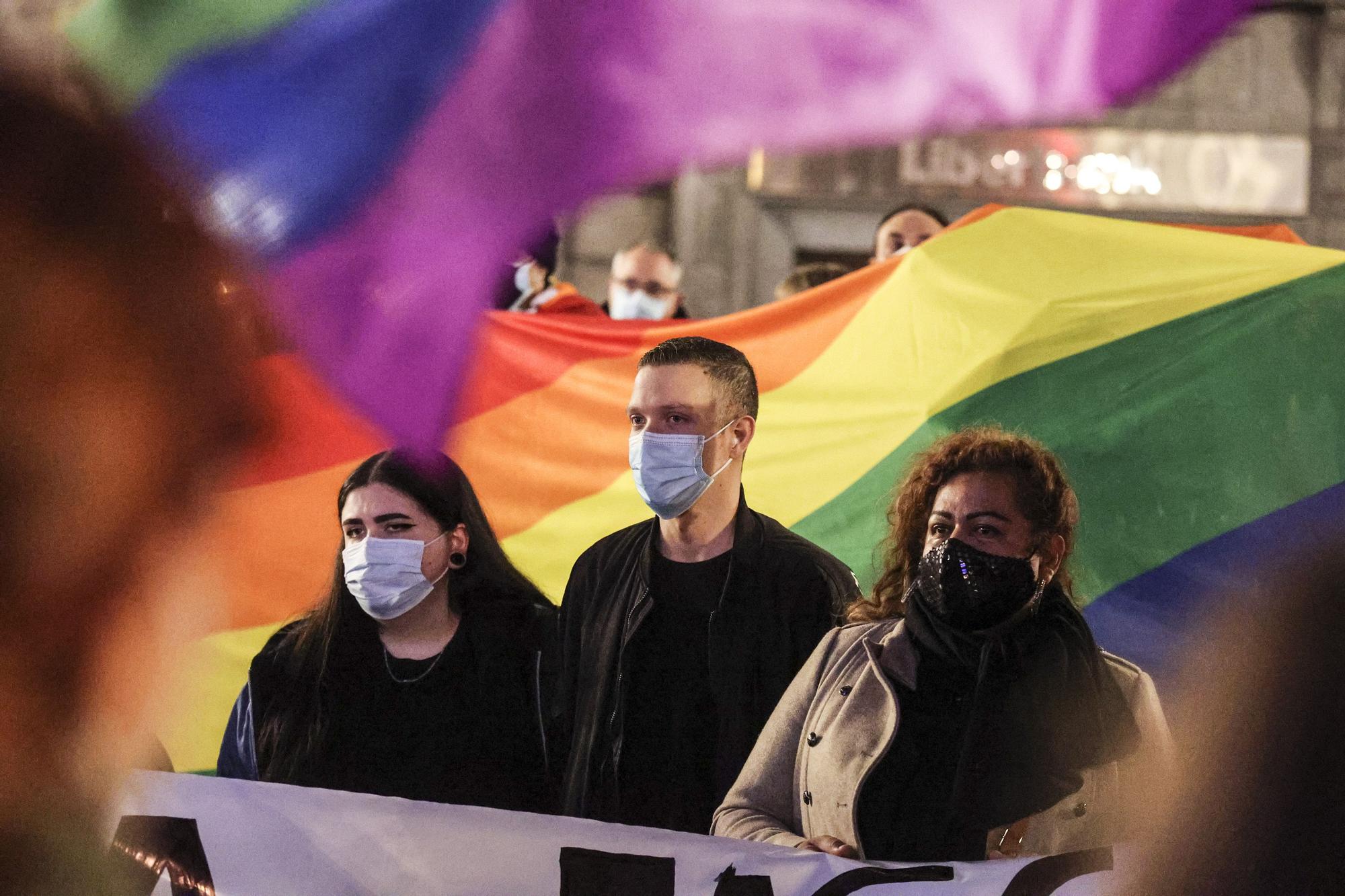 Concentración en Oviedo contra la agresiones homófobas tras el último caso en la ciudad