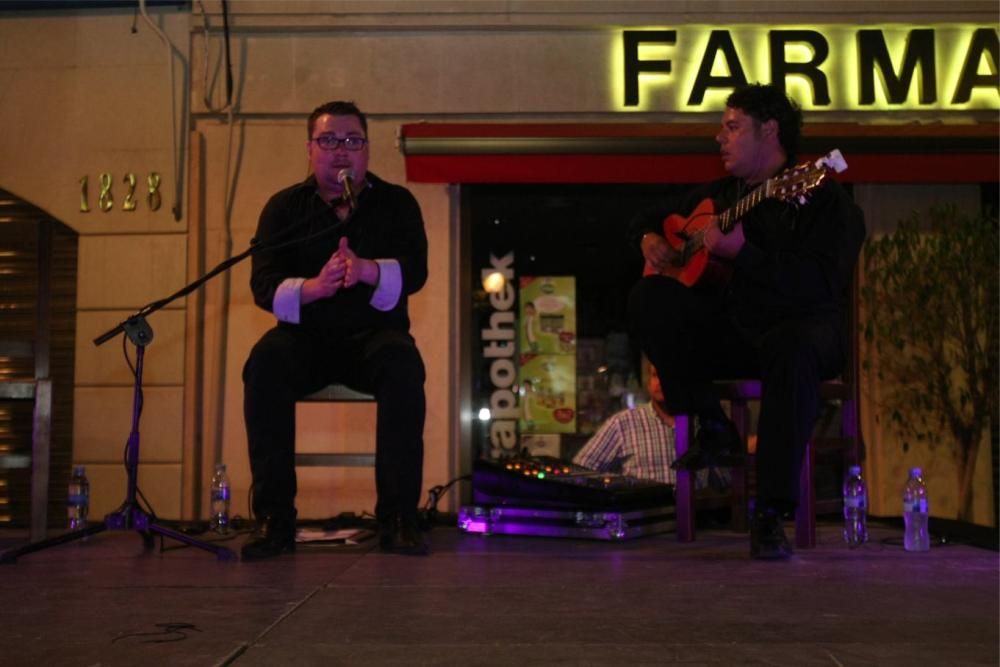 Flamenco en la Plaza de las Flores