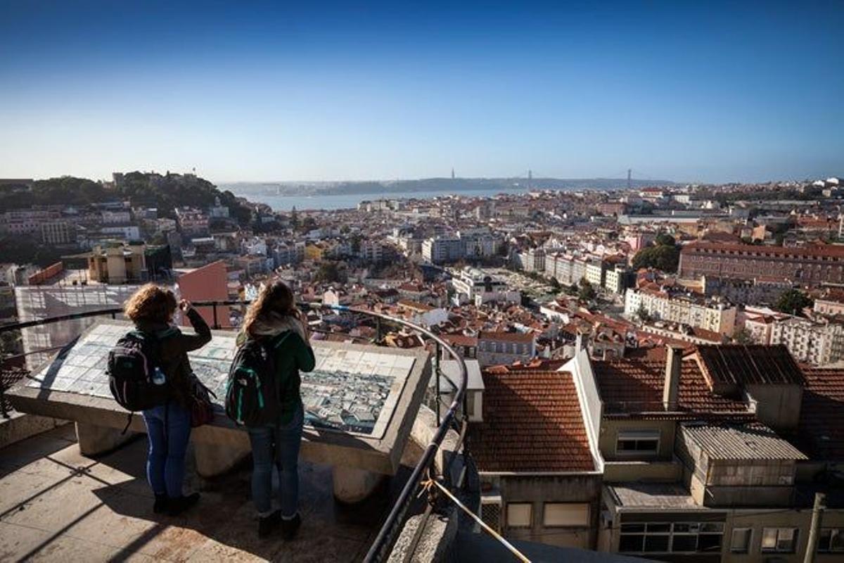 Vista de Lisboa desde el mirador de Nuestra Señora del Monte.