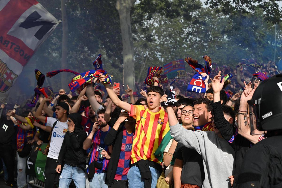 Aficionados del Barça en la previa del partido de Champions