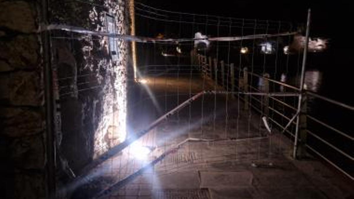 Precinto del paseo de las Coves Blanques de Porto Cristo.