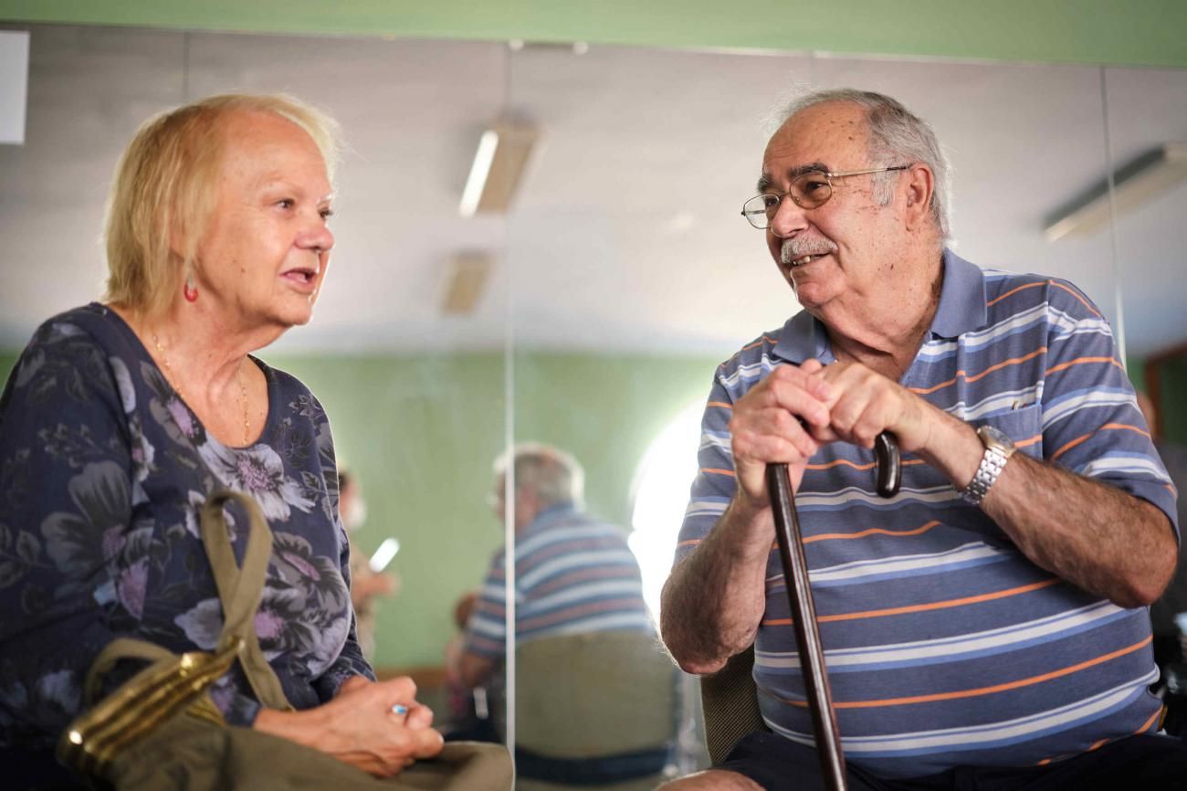 Encuentro con los mayores del programa contra la soledad de La Laguna