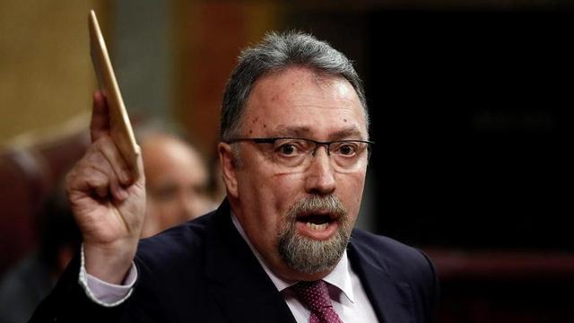 El diputado Oblanca replica a Moriyón y critica "su inexistente, por desconocida, dedicación al partido"