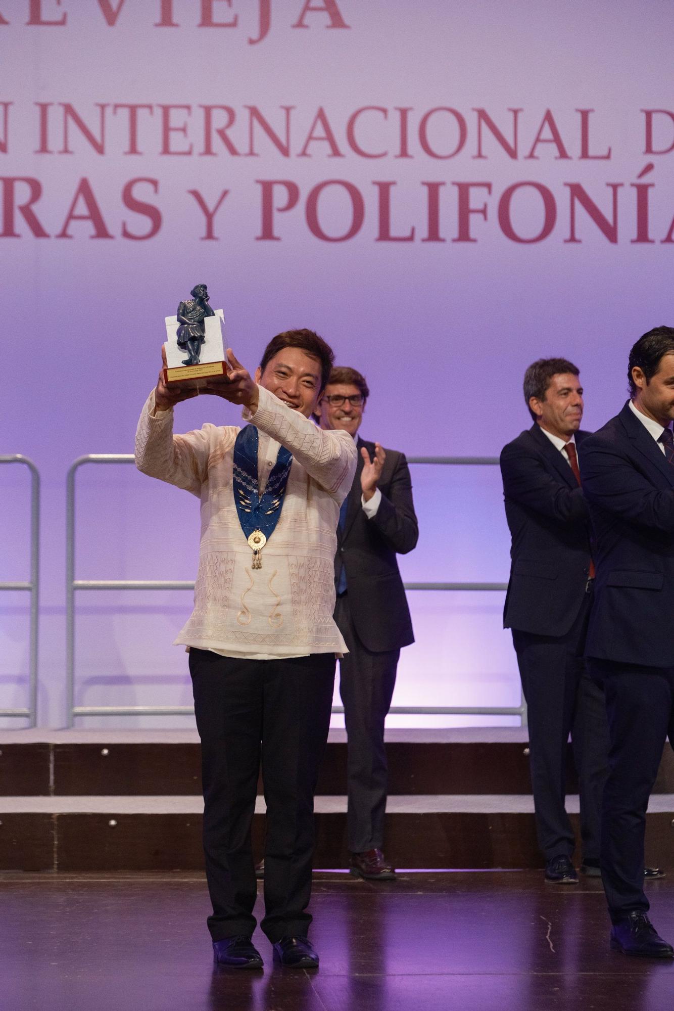 Velada de exhibición de las mejores masas corales y entrega de premios del Certamen Internacional de Habaneras y Polifonía de Torrevieja