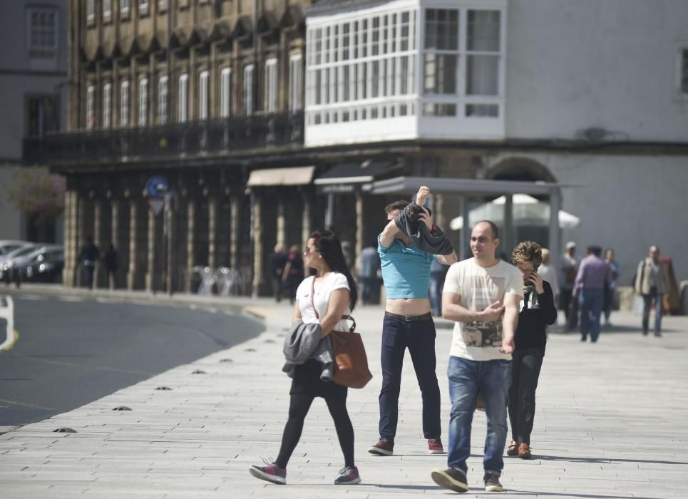 El anticiclón trae cielo azul y máximas por encima de 20º