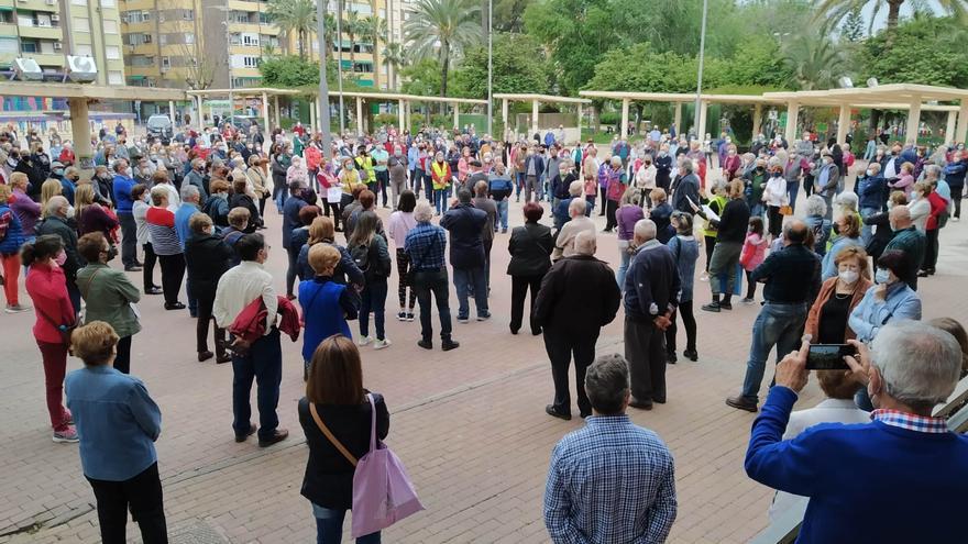 Los vecinos de Molina de Segura: &quot;Queremos vacunarnos aquí, no en la Condomina&quot;