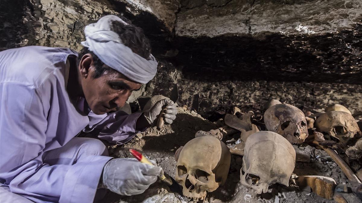 Hallazgos en la tumba de un orfebre del dios Amón, en Luxor, anunciados el pasado sábado.