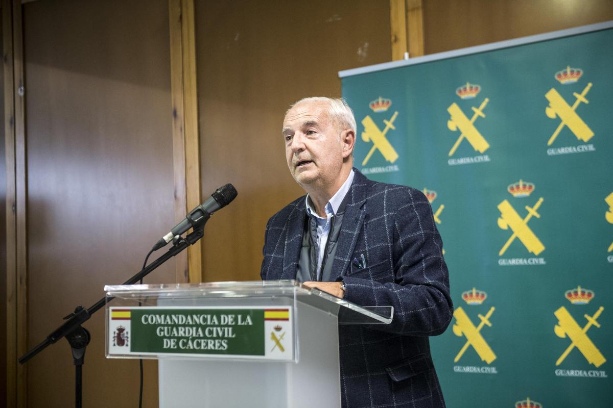 GALERÍA | Así fue la entrega de premios del concurso nacional 'La mujer Guardia Civil' en la Comandancia de Cáceres