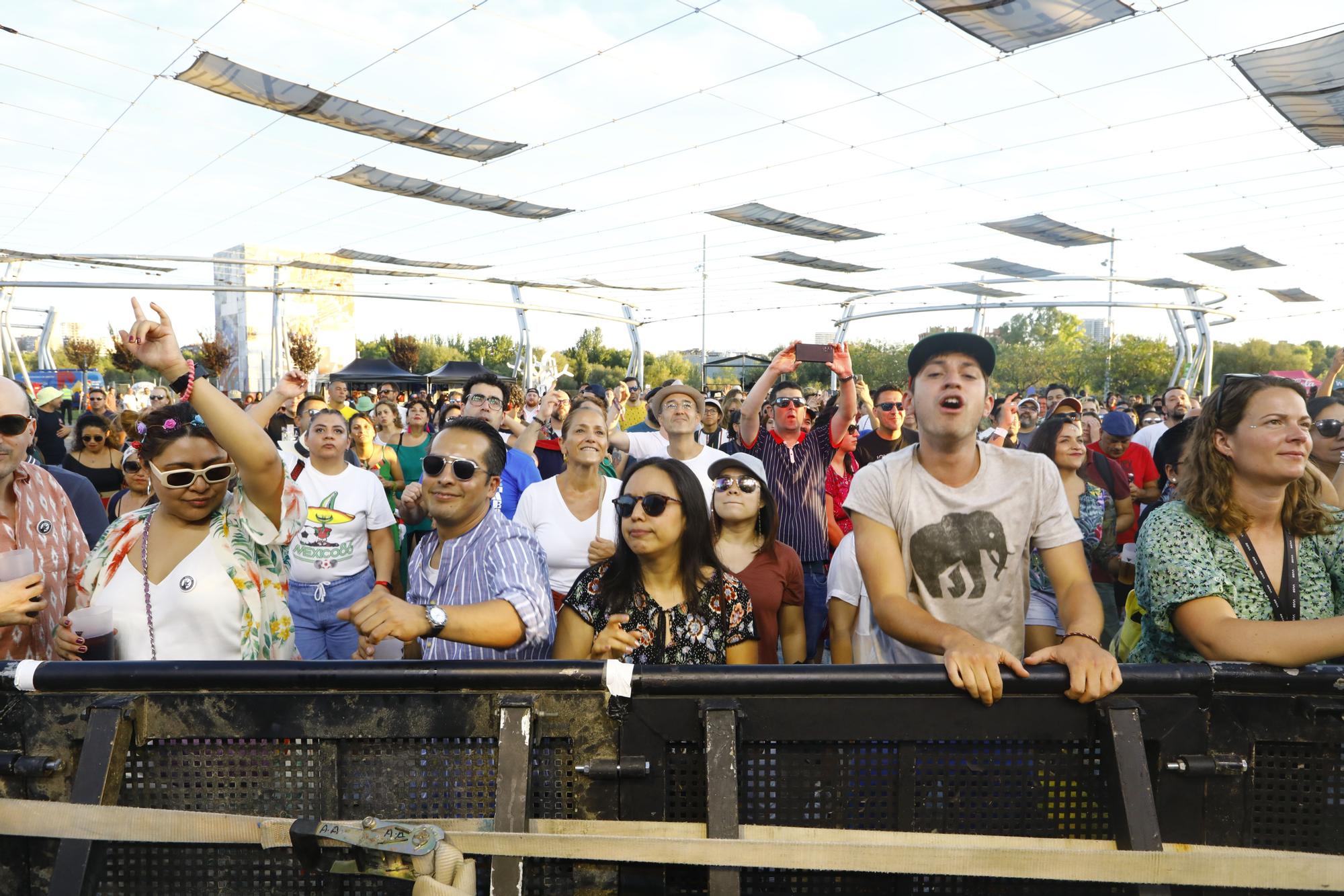 BÚSCATE | Segundo día del Vive Latino, en imágenes