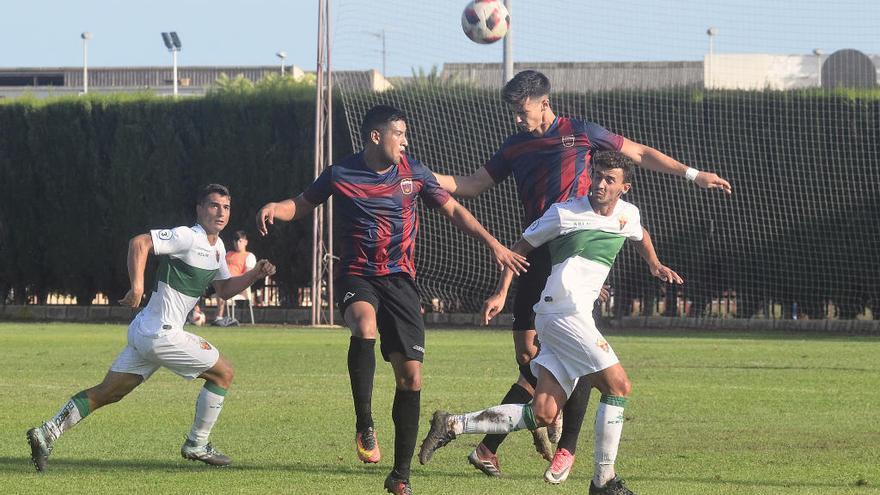 Imagen del derbi jugado en Elche en la primera vuelta.