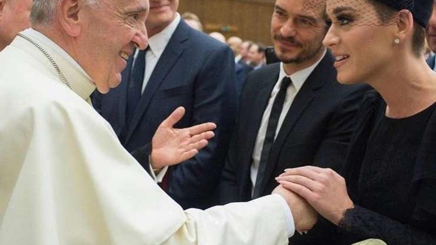 Katy Perry y Orlando Bloom, con el Papa