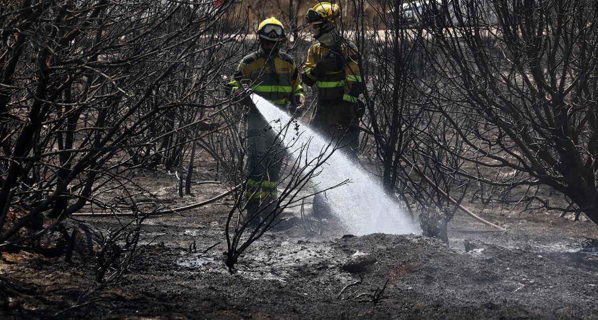 En imágenes | Así trabaja el operativo de extinción en el quinto día de incendio en las Cinco Villas