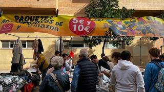 Los 'paquetes misteriosos' arrasan en los mercadillos de València