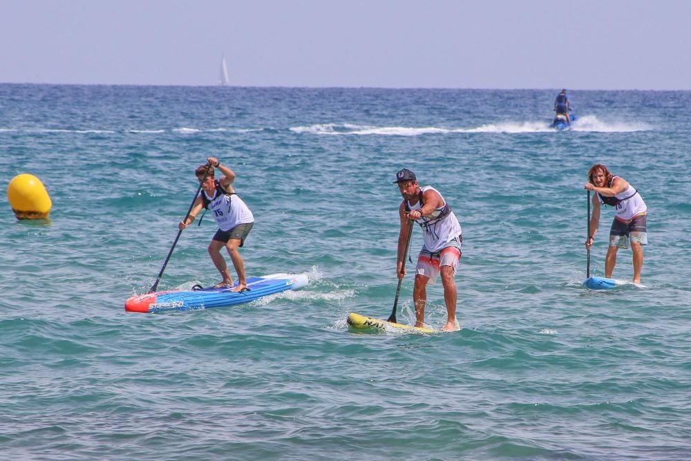 Por mar, de pie, y a remo en Torrevieja