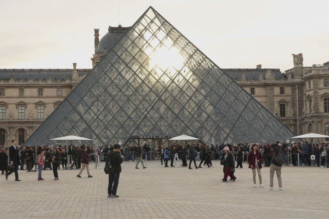 Cooperació amb la policia, guàrdies amb armes...: així gestionen la seguretat els museus del món després d’altres ‘robatoris del segle’ Cooperació amb la policia, guàrdies amb armes...: així gestionen la seguretat els museus del món després d’altres ‘robatoris del segle’