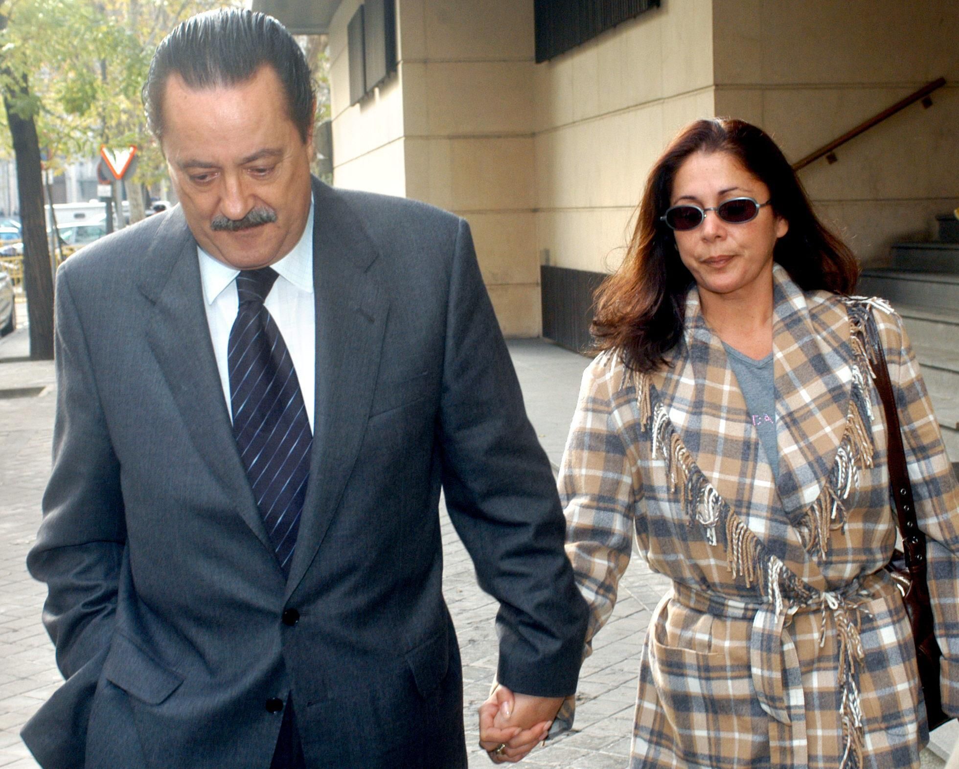 De la alcaldía de Marbella a la prensa rosa y la cárcel: la vida de Julián Muñoz, en imágenes