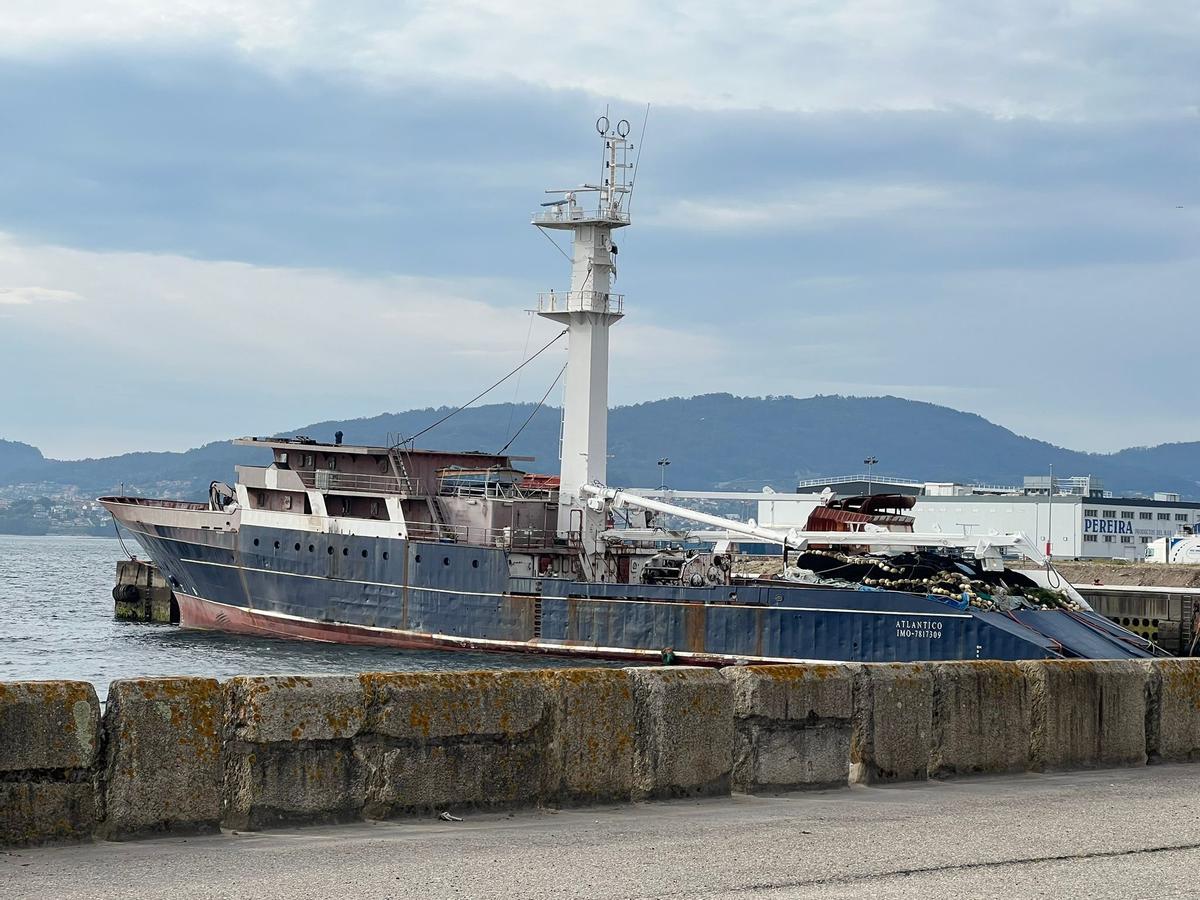 El buque amarrado en el puerto de Vigo hace apenas unos días.