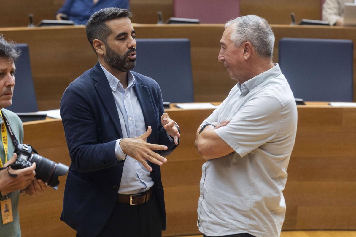 Valencia. VLC. Aprobacion de los presupuestos de PP y VOX de la Generalitat Valenciana en Les Corts, los primeros de Juanfran Perez Llorca. Jose Muñoz y Baldovi