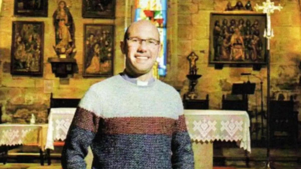 José Daniel Pérez se hizo cargo de la parroquia de Muros en 2017.