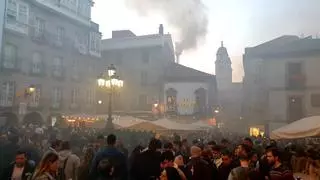 Incendio en una vivienda de un abarrotado Casco Vello