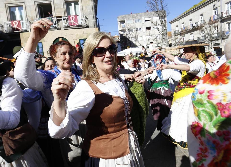 La representación de la Reconquista de Vigo vuelve a abarrotar las calles del Casco Vello de miles de vigueses