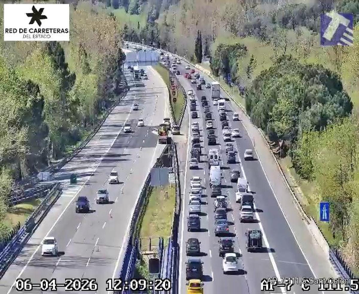 Cues a l'AP-7 al seu pas per Sant Celoni.