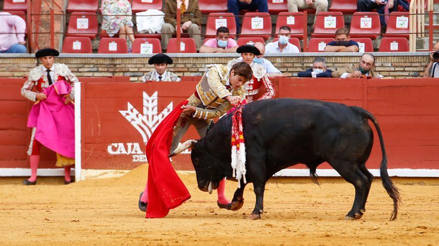 La feria taurina 2021 se inicia en Córdoba con un gran ambiente en Los Califas