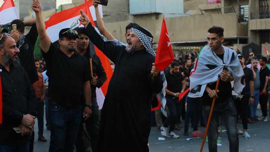 Al menos 35 muertos en el asalto al Palacio Presidencial de Bagdad tras la retirada del clérigo chií Muqtada Al Sadr