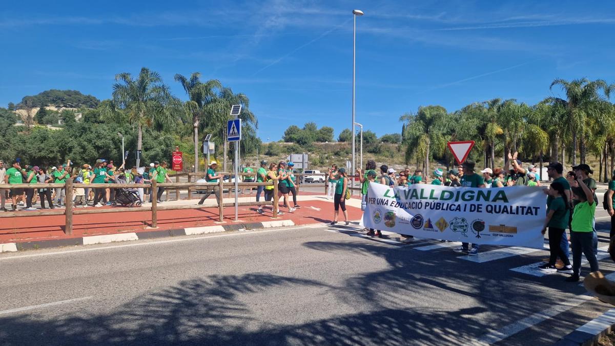 Tavernes de la Valldigna sigue en pie: el profesorado intensifica las protestas tras el fracaso de las negociaciones con Educación