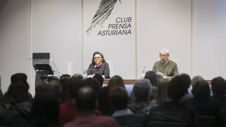Conferencia de la epidemióloga Adonina Tardón