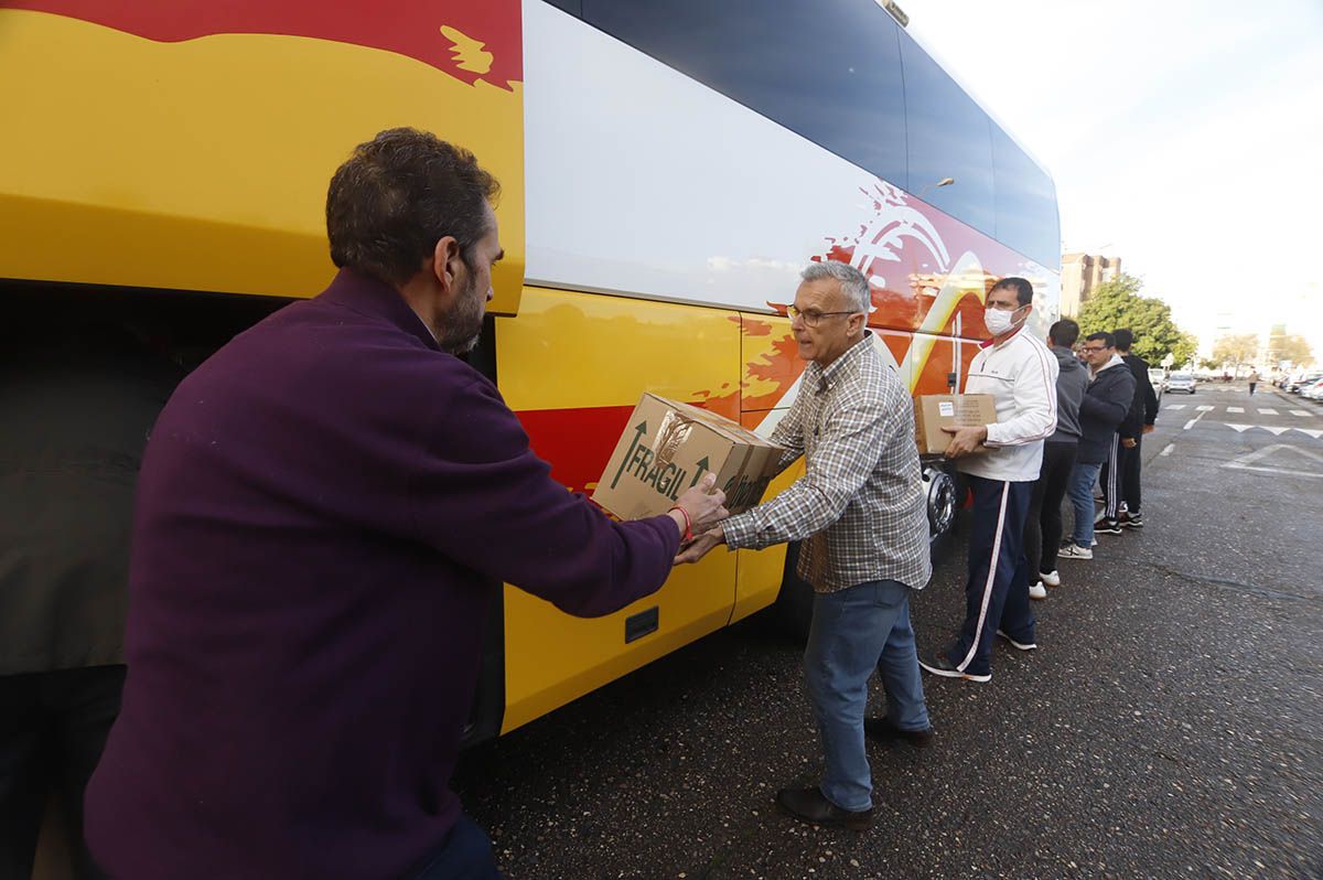 Parte de Córdoba un autobús con ayuda humanitaria para Ucrania