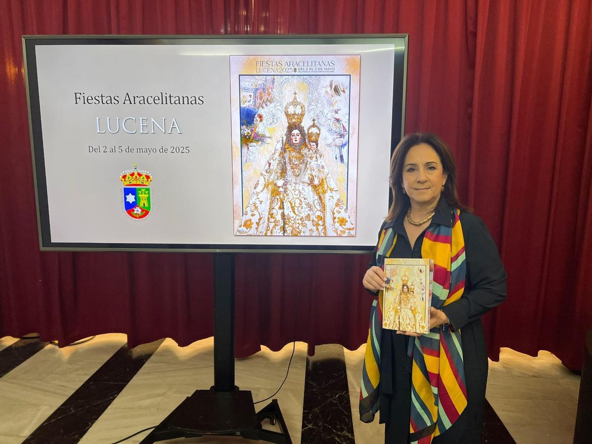 La concejala Araceli Rodríguez prsenta la programación de las Fiestas Aracelitanas.