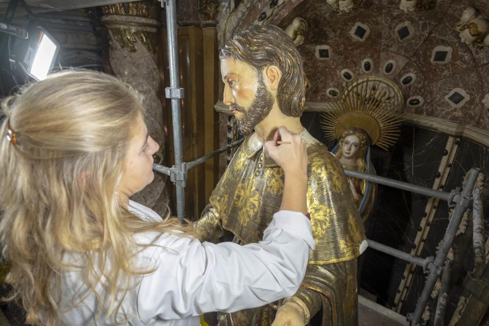 El Bisbat restaura el retablo mayor de Alaró