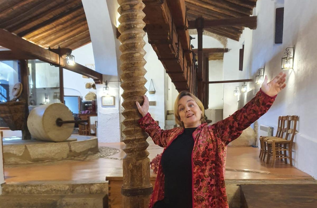 Macarena González en el interior de ‘El Molino de las Pilas’. | L.O.