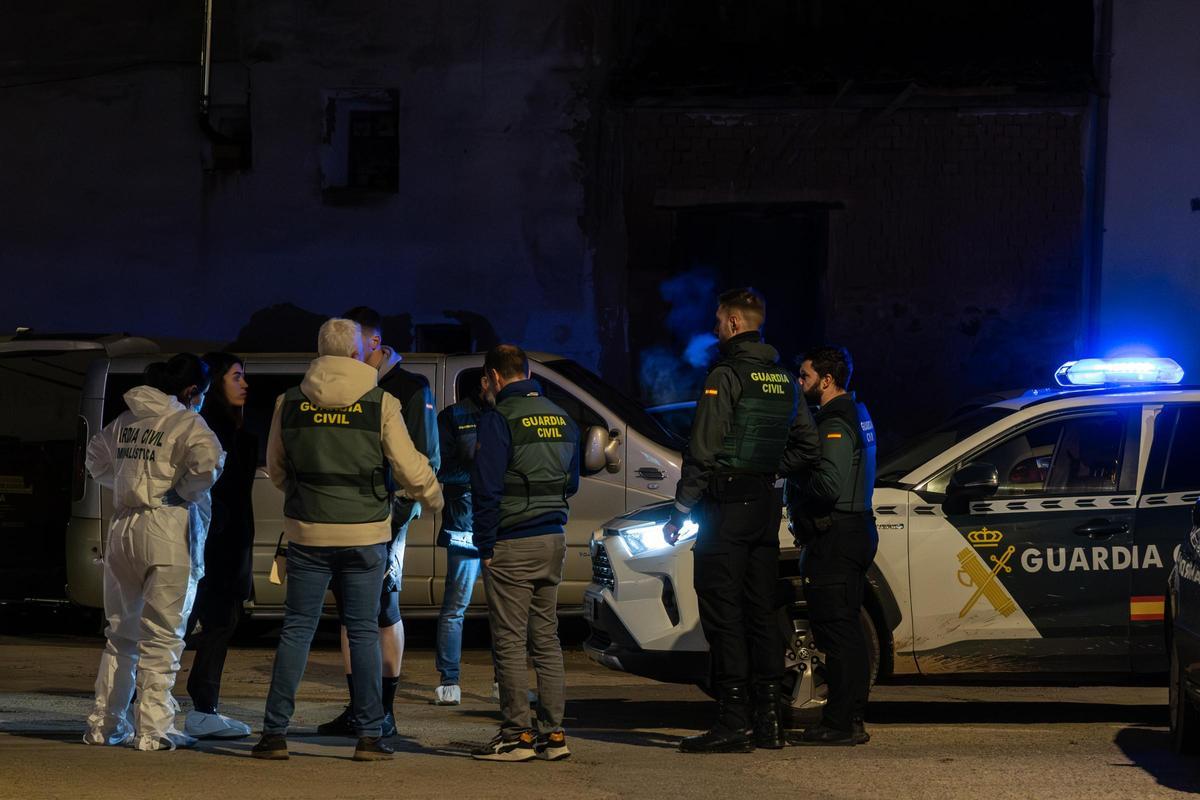 Agentes de la Guardia Civil en Fuenmayor.