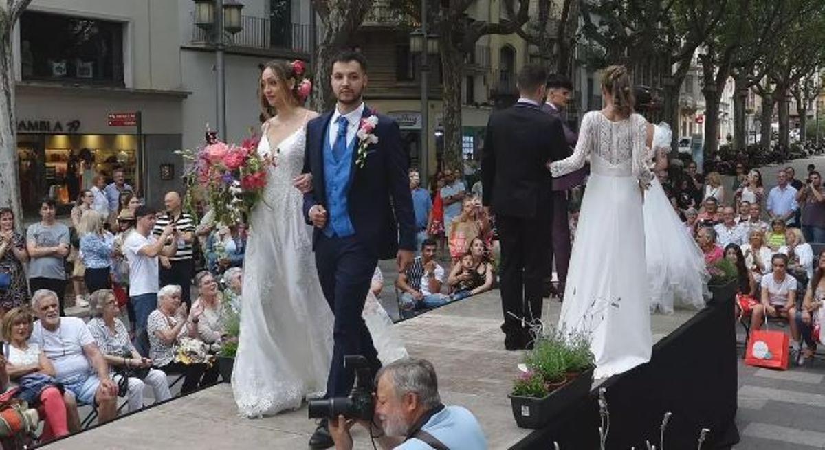 Una desfilada de Comerç Figueres, a la Rambla.