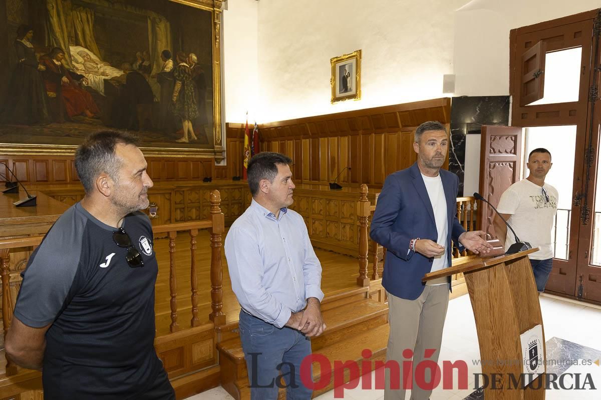 Recepción de los equipos de fútbol de las Escuelas Municipales de Caravaca que han conseguido ascenso