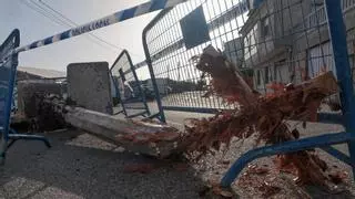 La Policía Local de Cambados esclarece el destrozo del cruceiro de Con do Ramo