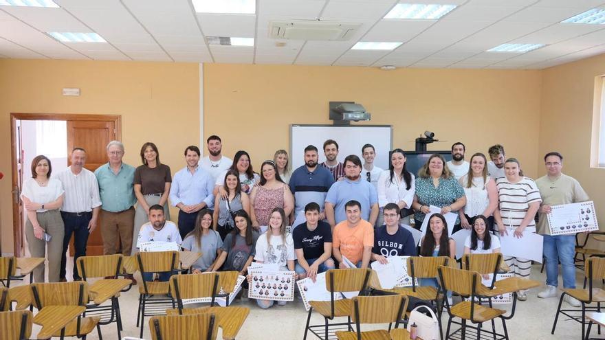 El Ayuntamiento de Cabra anuncia 45 plazas en escuelas taller con contratos de formación y sueldos de 775,82 euros mensuales