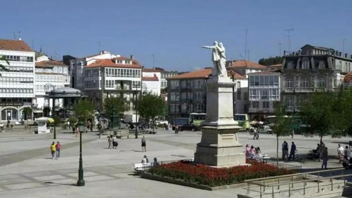 Plaza Irmáns García Naveira.