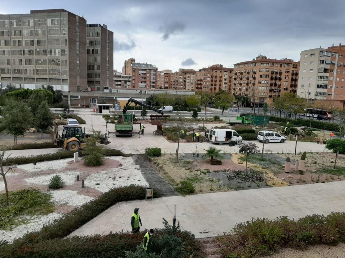 Coronavirus en Alicante: Sanidad se prepara para trasladar a enfermos leves a hoteles y dejar hospitales para personas graves