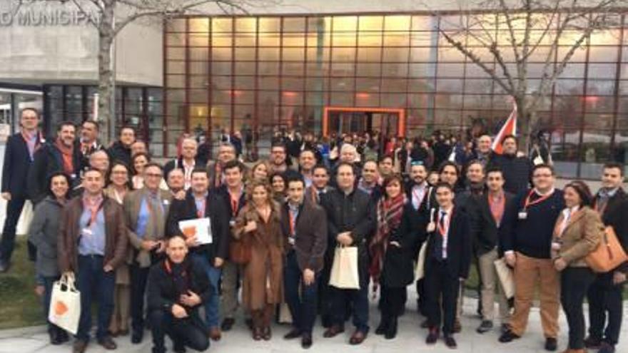 La delegación de la Comunidad en el congreso nacional de Ciudadanos, ayer en Madrid.