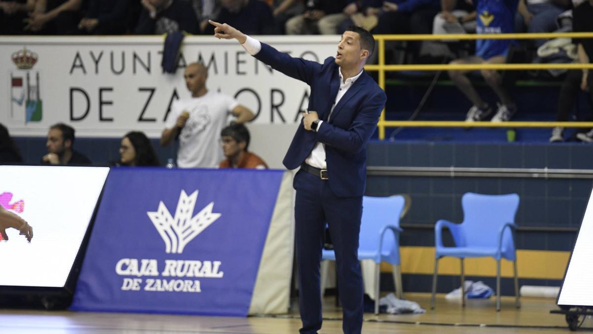 Saulo Hernández, durante el Caja Rural CB Zamora - Grupo Alega Cantabria