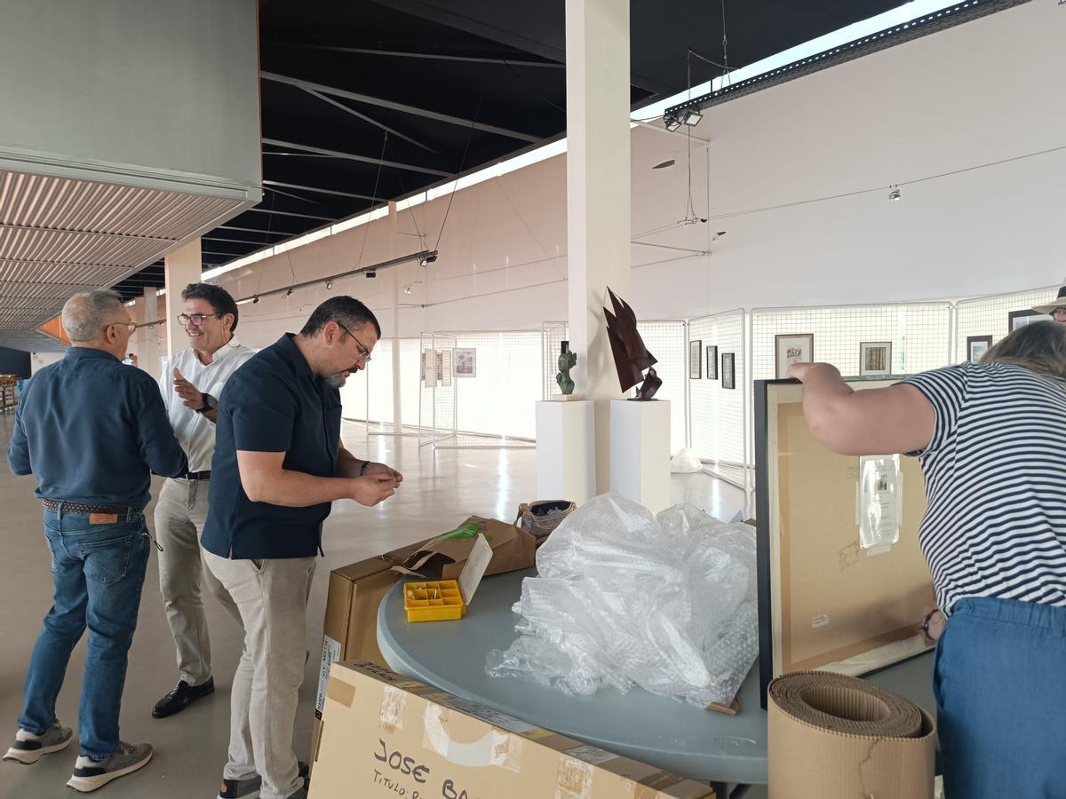 Preparación de la muestra expositiva a susbasta.
