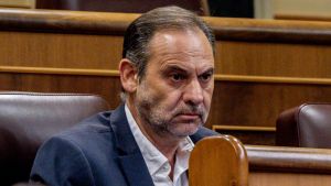 El Govern i el PSOE defensen la "legalitat" dels sobres per a Ábalos