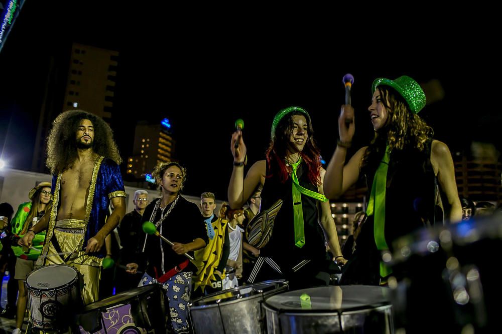 Búscate en las fotos del Carnaval en Benidorm