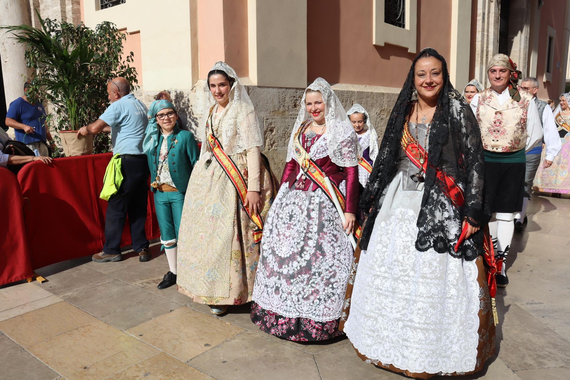 Las comisiones de falla en la Procesión de la Virgen (3/5)