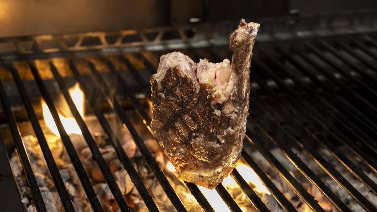 El Chulillo de Erre & Urrechu en la parrilla. El Chulillo de Erre & Urrechu en la parrilla.